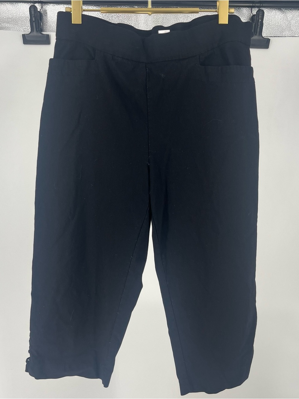 Christopher & Banks Black Pull-On Capri Pants